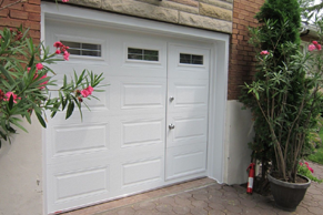 GARAGE DOOR REPAIR IN CHANHASSEN, MN